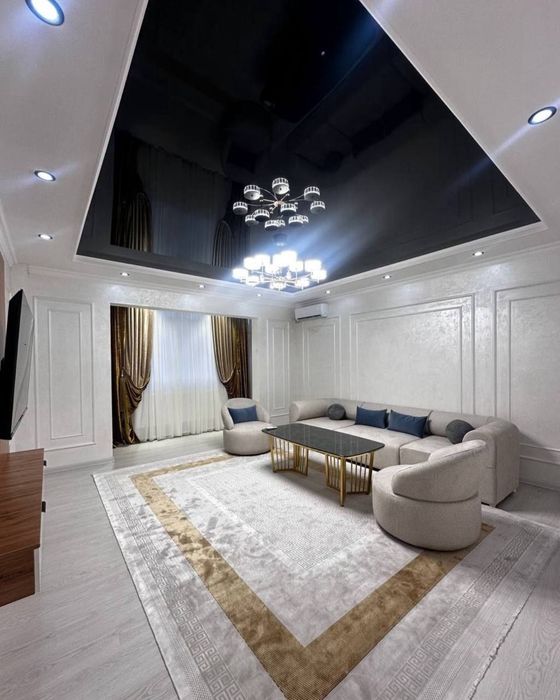 Продается 3х ком квартира, ориентир: Гостиница Россия, 72м²