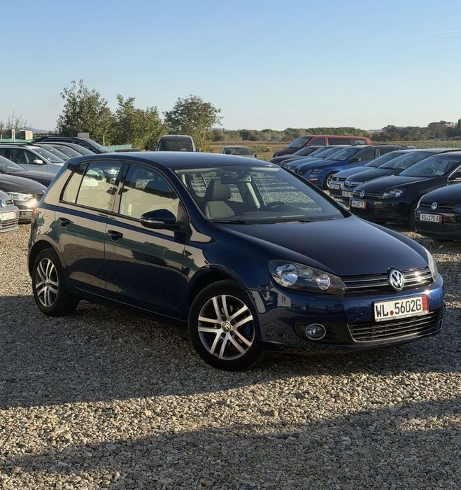 Volkswagen Golf 1,6 MPI , Navi , Climatronic