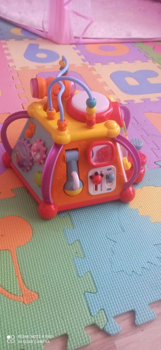 Мултифункционална бебешка играчка Hola