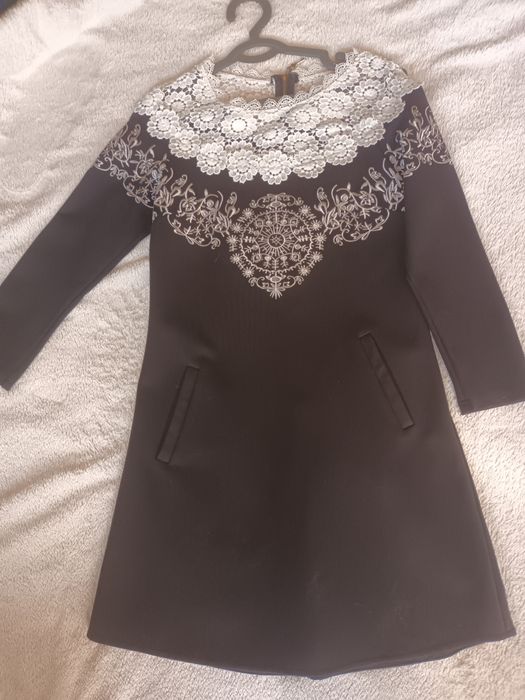 Продам платье на девушку