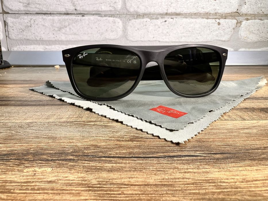 Ray Ban 2132 New Wayfarer