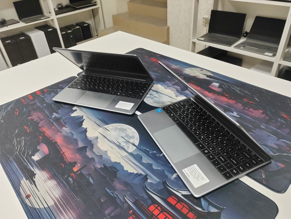 Ноутбук Chuwi Celeron N4020/ 8Гб/ ССД 256/ UHD