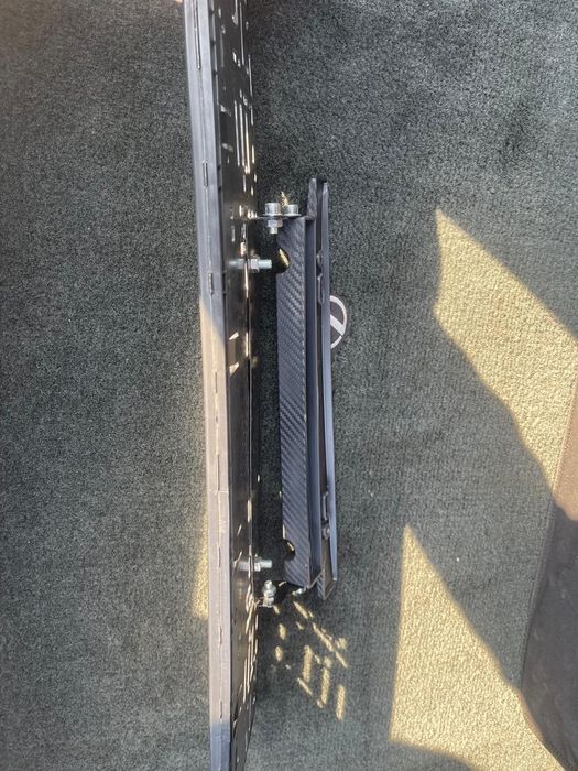 Кранштейн с подномерникам