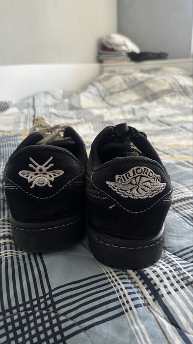 Jordan 1 low travis scott