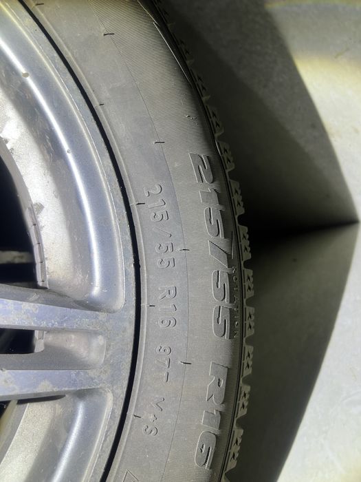 Продам диски с зимней резиной е39 е34 е60 в отличном состоянии