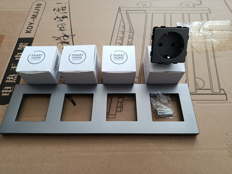 Разетка с 4 блоками