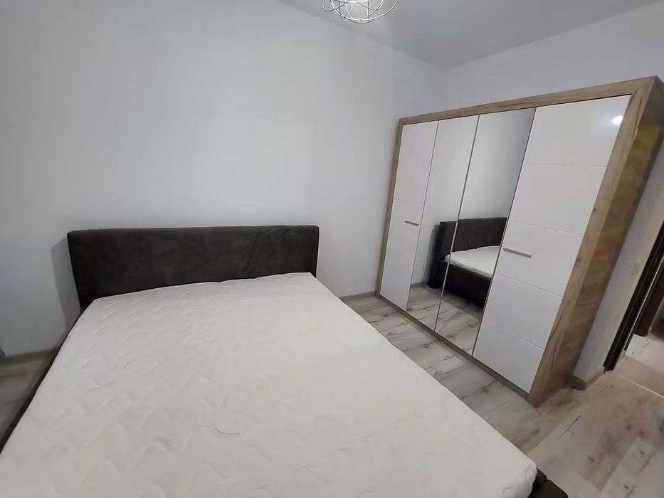Închiriez apartament 2 camera  Prima Oneştilor
