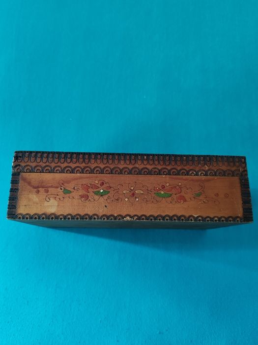 Дървена кутия от соца