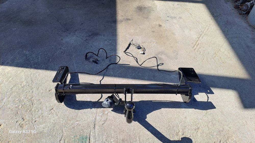 Продавам оригинален теглич за Peugeot 307/Пежо 307