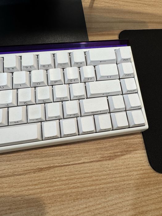 AULA HERO 68 HE белая