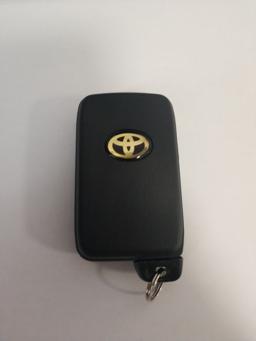 Автърмаркет кутиика за smart ключ Toyota