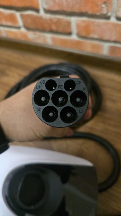 Elektromobil uchun ZARYADKALAR 380V 21KV 3×32A )
Yuqori sifatli zary