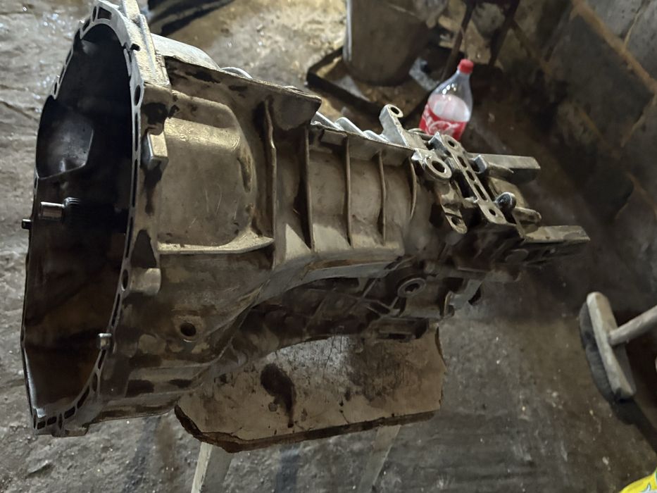 Коробка от Мерседес С180