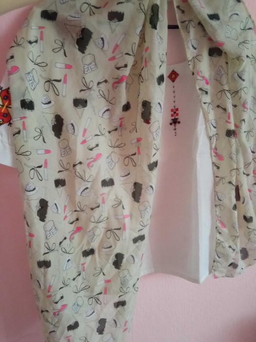 Шал дамски с красива щампа