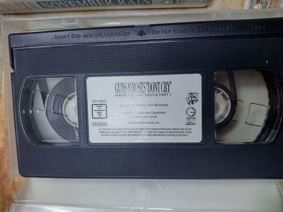 De vânzare casete video