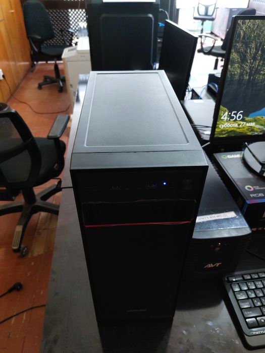 Kompiyuter Komplekt sotiladi