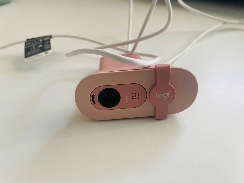 Camera web Logitech Brio 100, Full HD Noua
