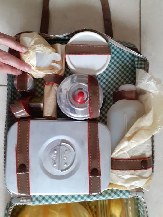 Чанта за къмпинг, пикник с всички принадлежности