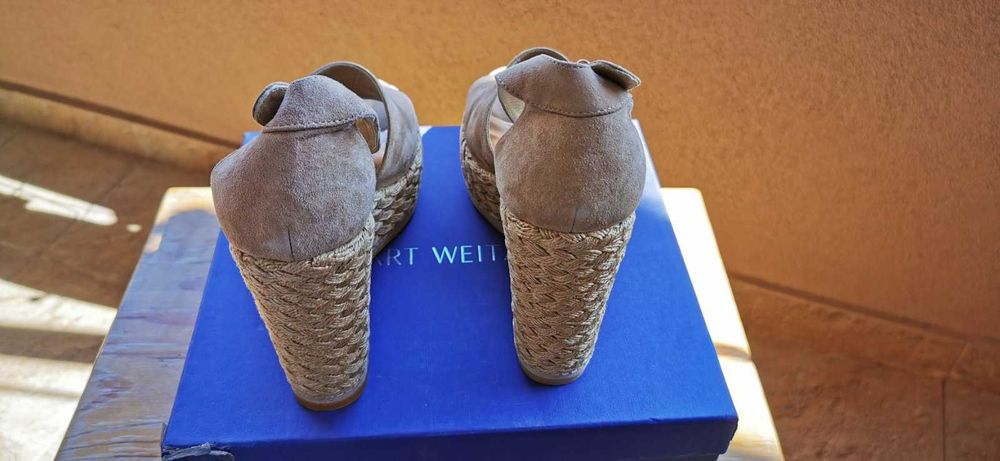 Маркови дамски велурени кожени сандали Stuart Weitzman - 41 номер