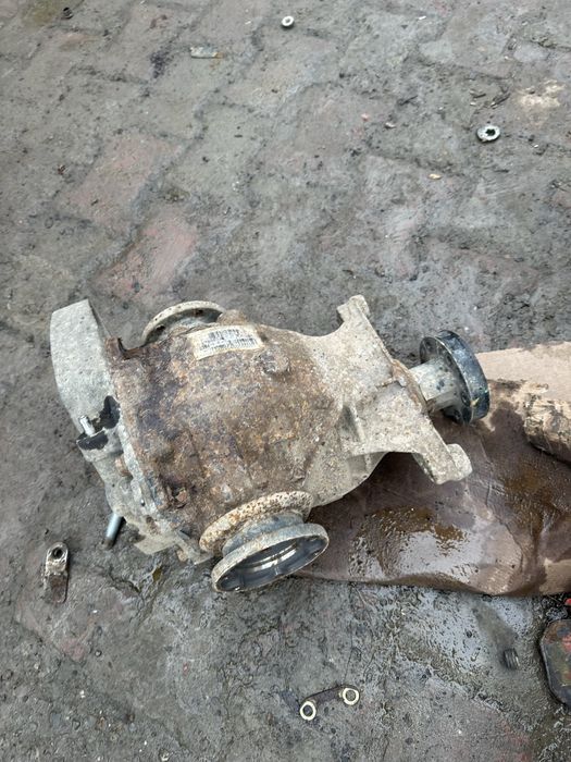 Grup / diferențial spate BMW X5 E53 3.0 d 2003-2006 218cp raport 3.91