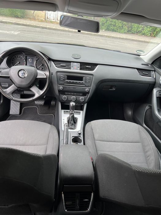 Inchiriez auto break automat/ rent a car Brasov