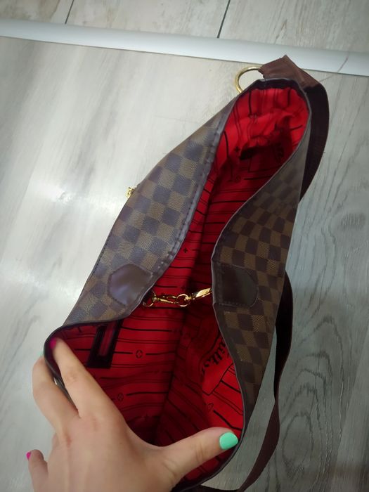 Дамски чанти Louis Vuitton Paris