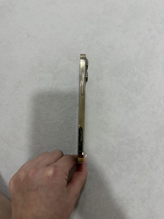 Продам Iphone 13 pro