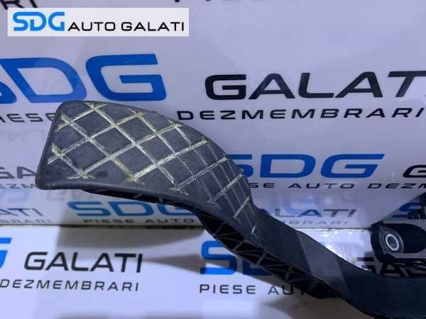 Pedala Acceleratie VW Passat B5 1.9 TDI 1997 - 2001 Cod 8D1721523F [B4087]