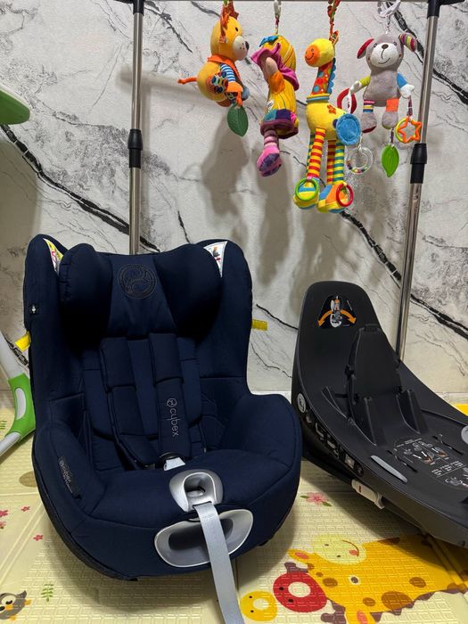 Продается автокресло фирмы Cybex