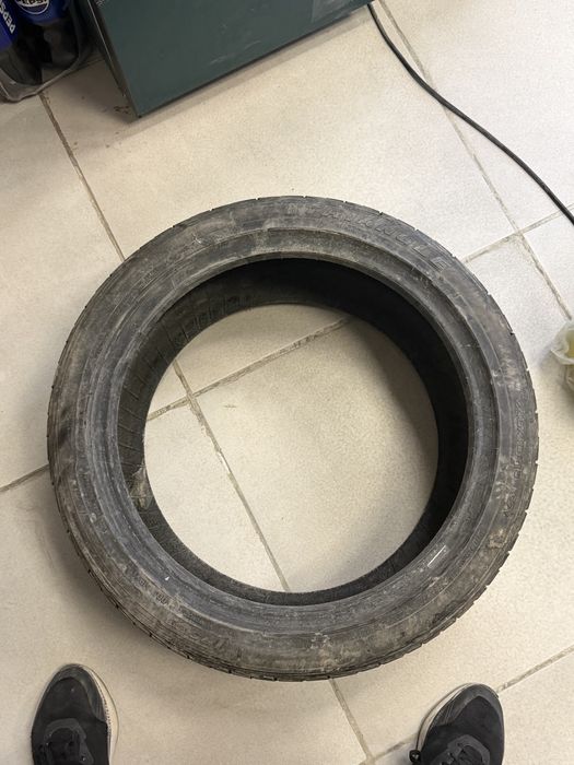 Шина 18 размер новая