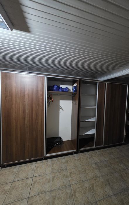 Dulap pentru dressing cu uși pe șine