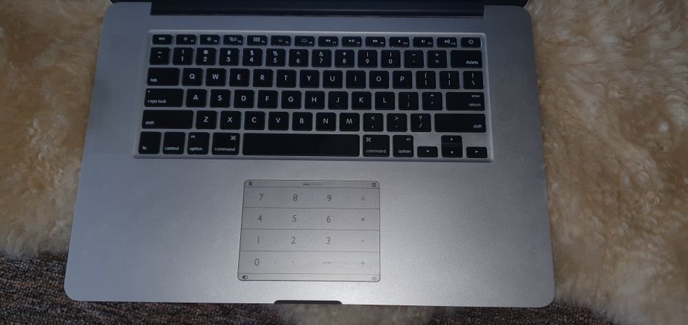 Apple MacBook pro  Retina 15