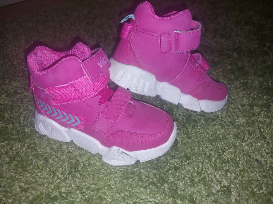 Детски топли ботички VICCO