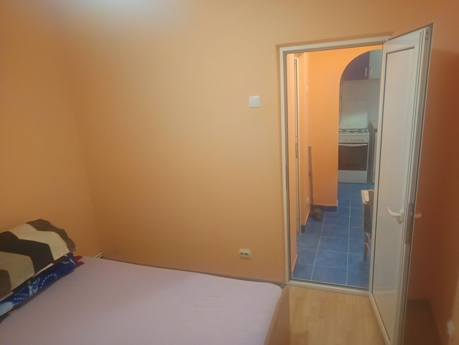 De închiriat apartament 2 camere