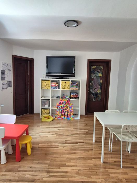 Inchiriez casa superba pt afterschool