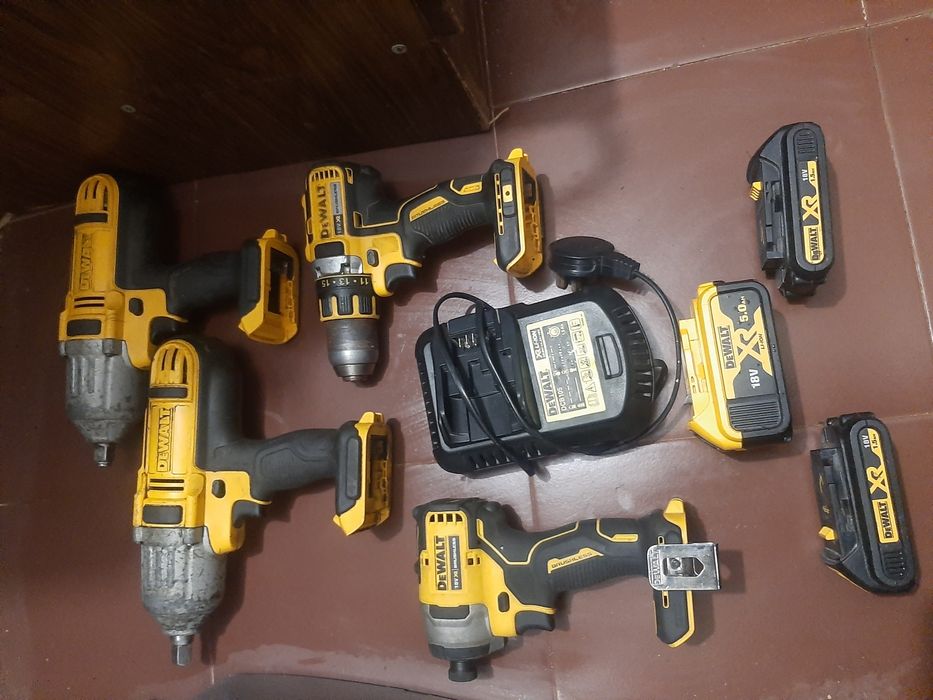 Машини Девалт 18v