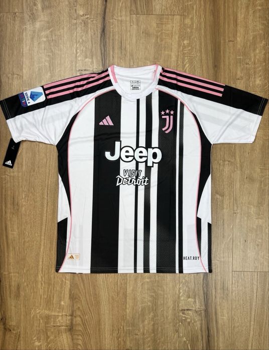 Футболна тениска на Juventus 25/26