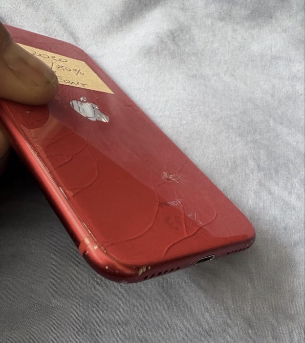 Iph SE 2 baterie 80% Red