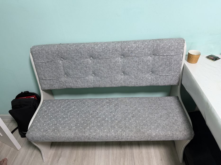 Продам диванчик или кухонное скамье