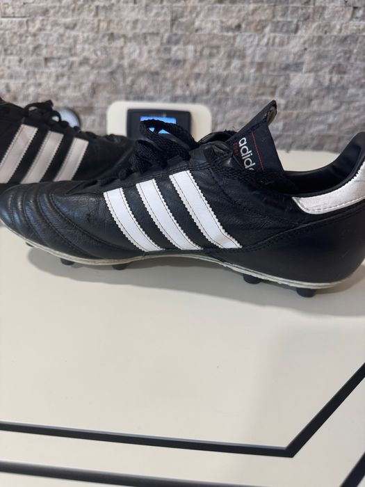 Adidas copa mundial 42 2/3.