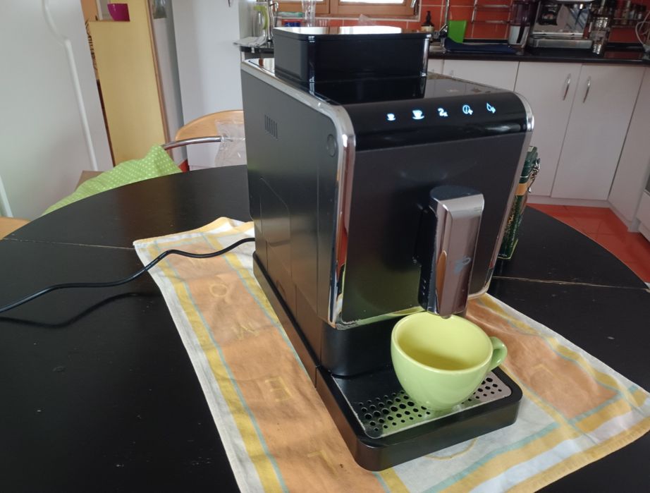 Espresso Automat cu cafea boabe Mașina de cafea Esperto 2 Tchibo