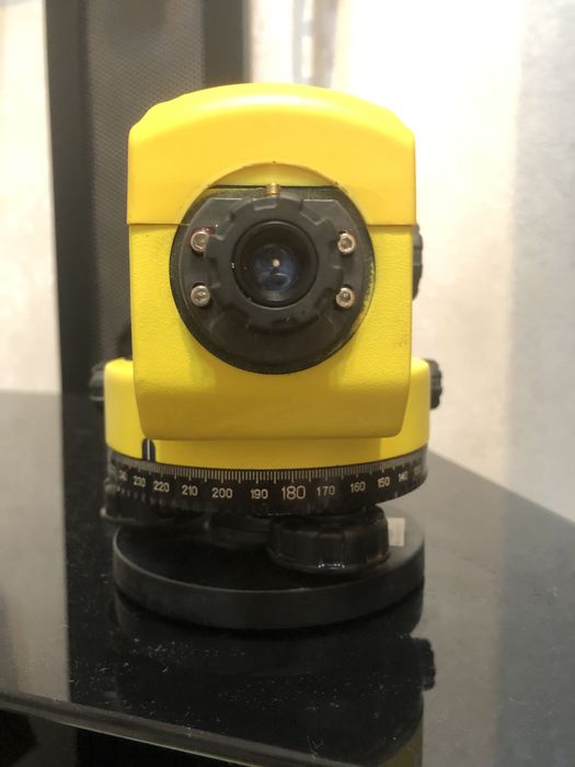 Оптический невелир Leica Jogger 32