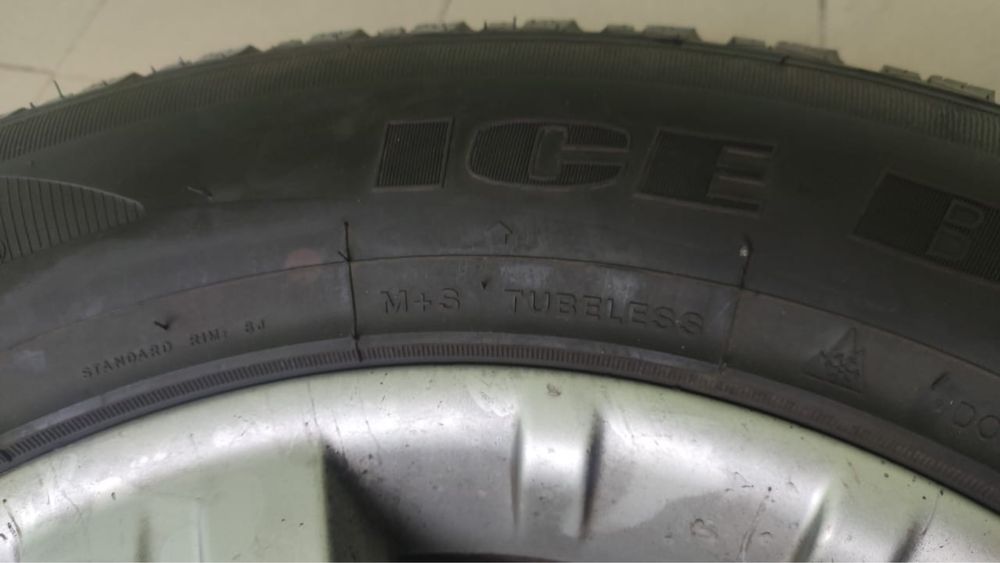 Шины зимние с дисками, шипованные