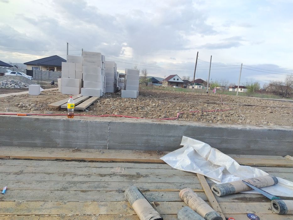 Строитель узбек биригада