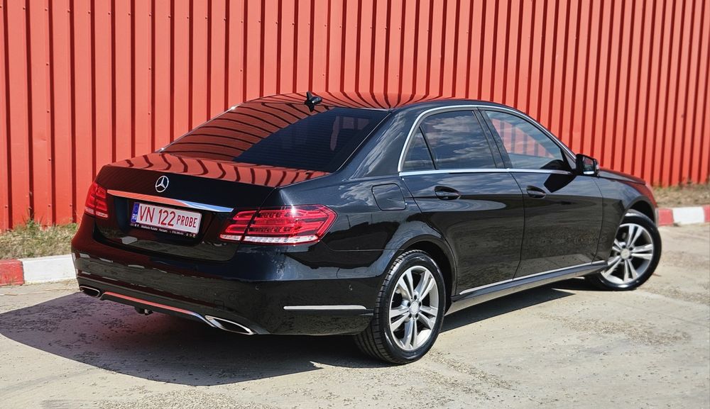 MERCEDES-BENZ E-Class 2013 — imagine 19