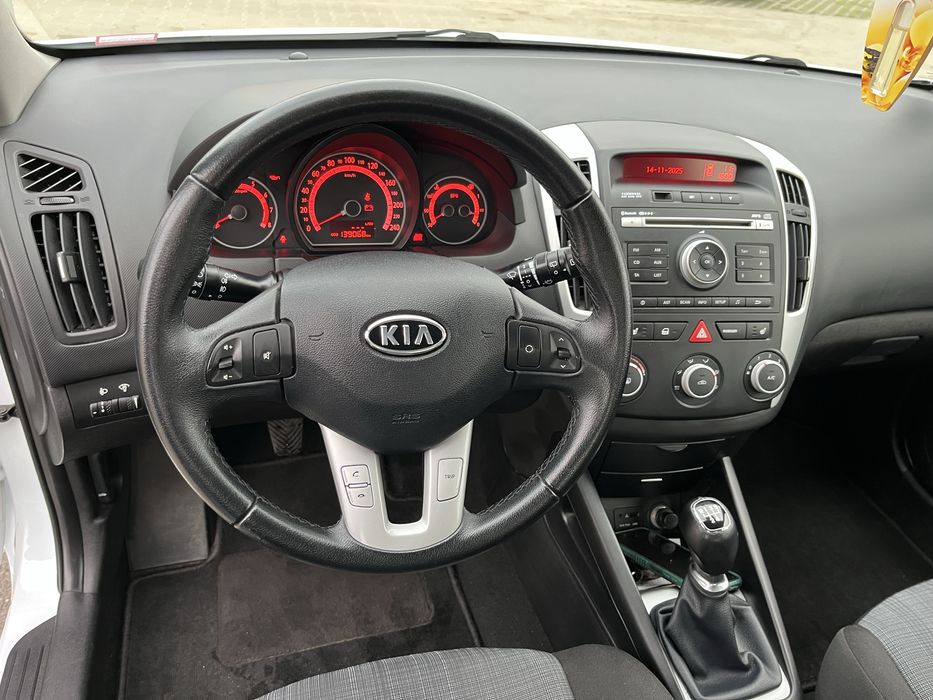 Vand Kia Ceed 1.4 benzina