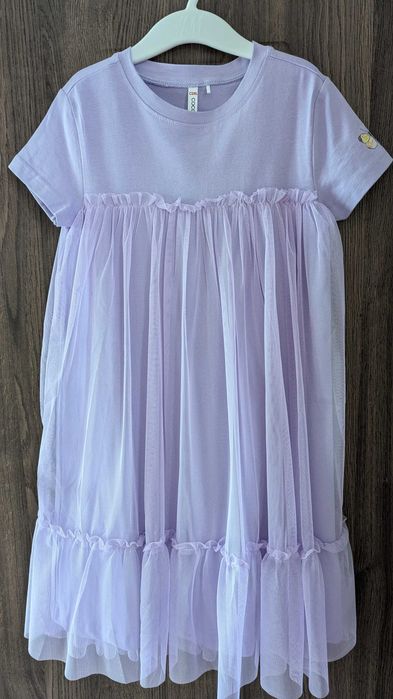 Rochite 7 ani marime 122