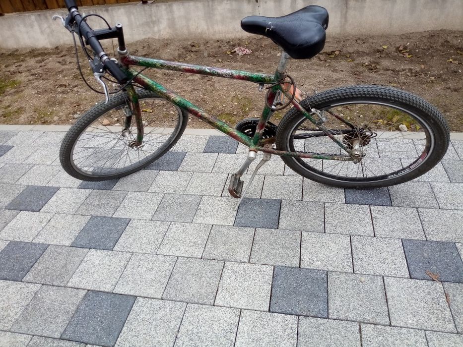 Vând bicicleta mountain bike