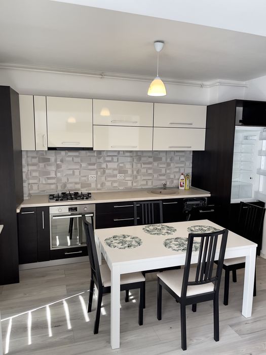 Se inchiriaza apartament 3 camere Orizont