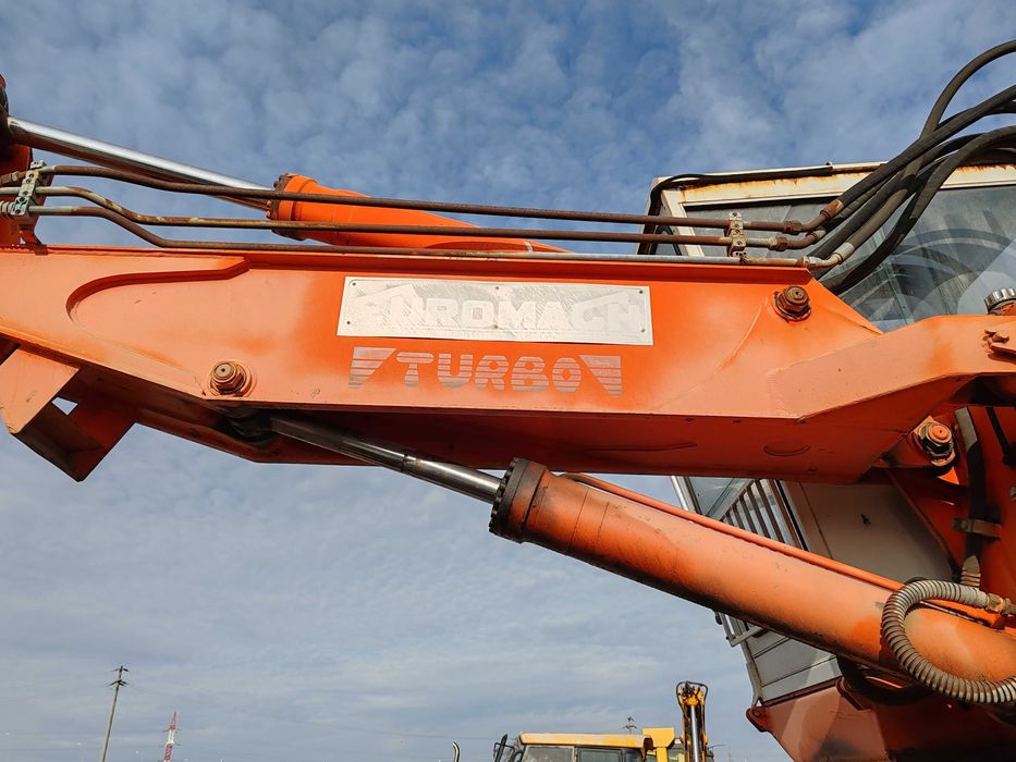 Excavator Umblator Tigrone 6000 Turbo Accept orice test Rate/Credit